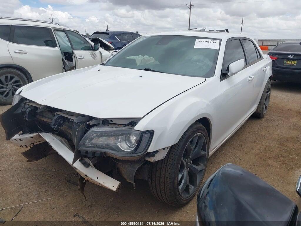 2C3CCABGXPH706939 2023 CHRYSLER 300 photo no. 2