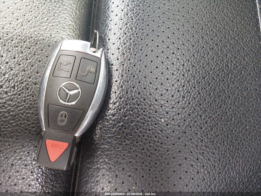55SWF4KB9GU139147 2016 MERCEDES-BENZ C 300 photo no. 11