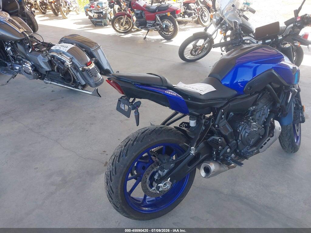 JYARM32EXRA008955 2024 YAMAHA MT07 photo no. 4
