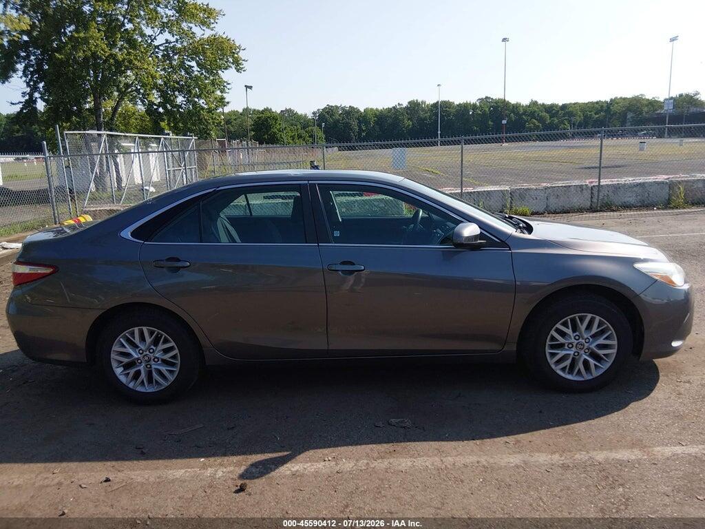 4T1BF1FK7HU324939 2017 TOYOTA CAMRY photo no. 12