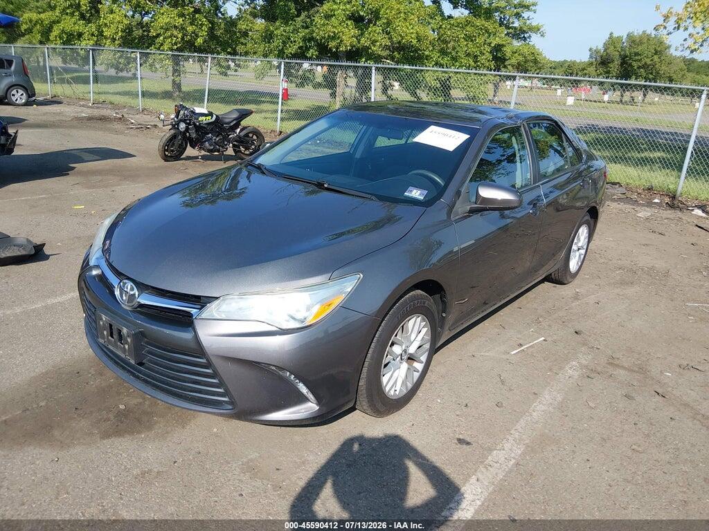 4T1BF1FK7HU324939 2017 TOYOTA CAMRY photo no. 2