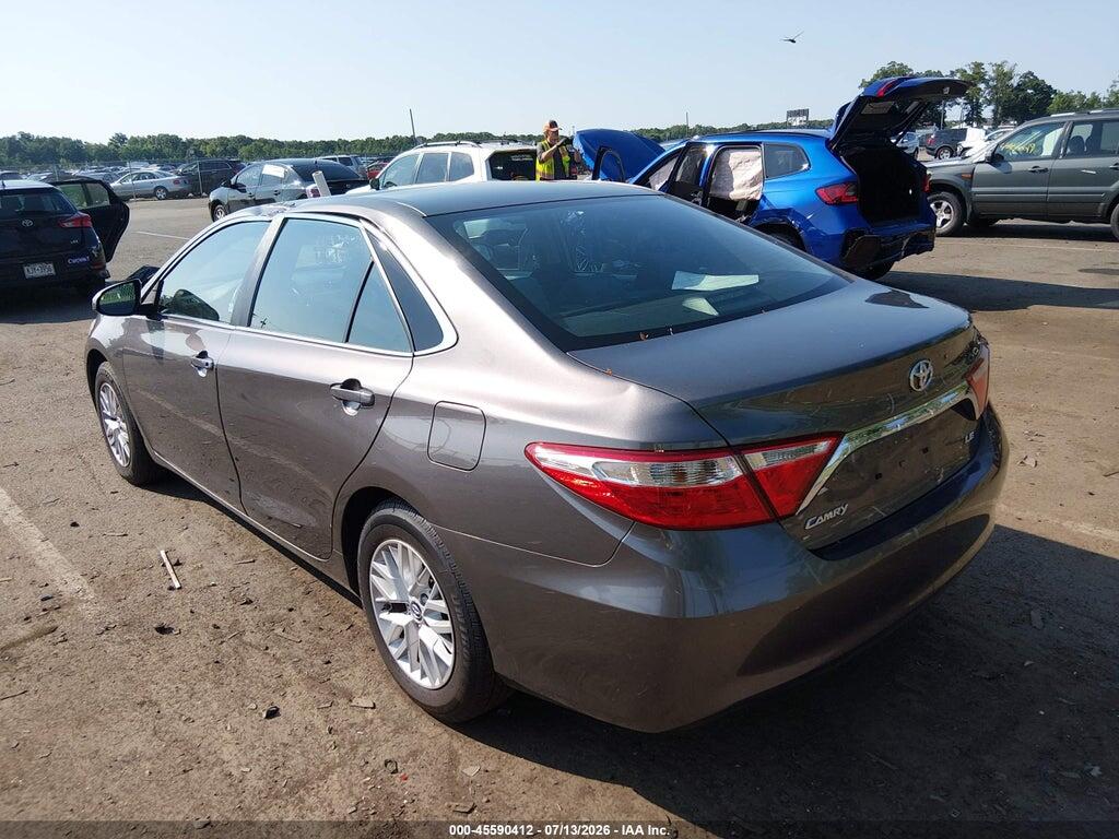 4T1BF1FK7HU324939 2017 TOYOTA CAMRY photo no. 3
