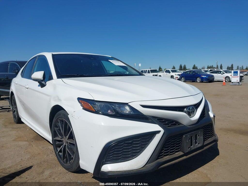 4T1G11AK5MU410076 2021 TOYOTA CAMRY photo no. 1