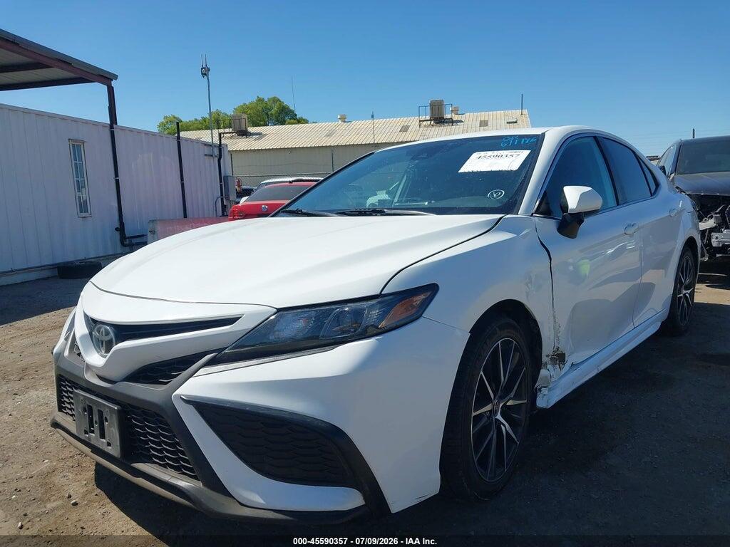 4T1G11AK5MU410076 2021 TOYOTA CAMRY photo no. 2