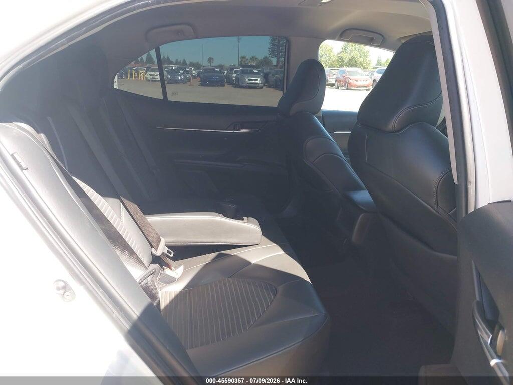 4T1G11AK5MU410076 2021 TOYOTA CAMRY photo no. 8