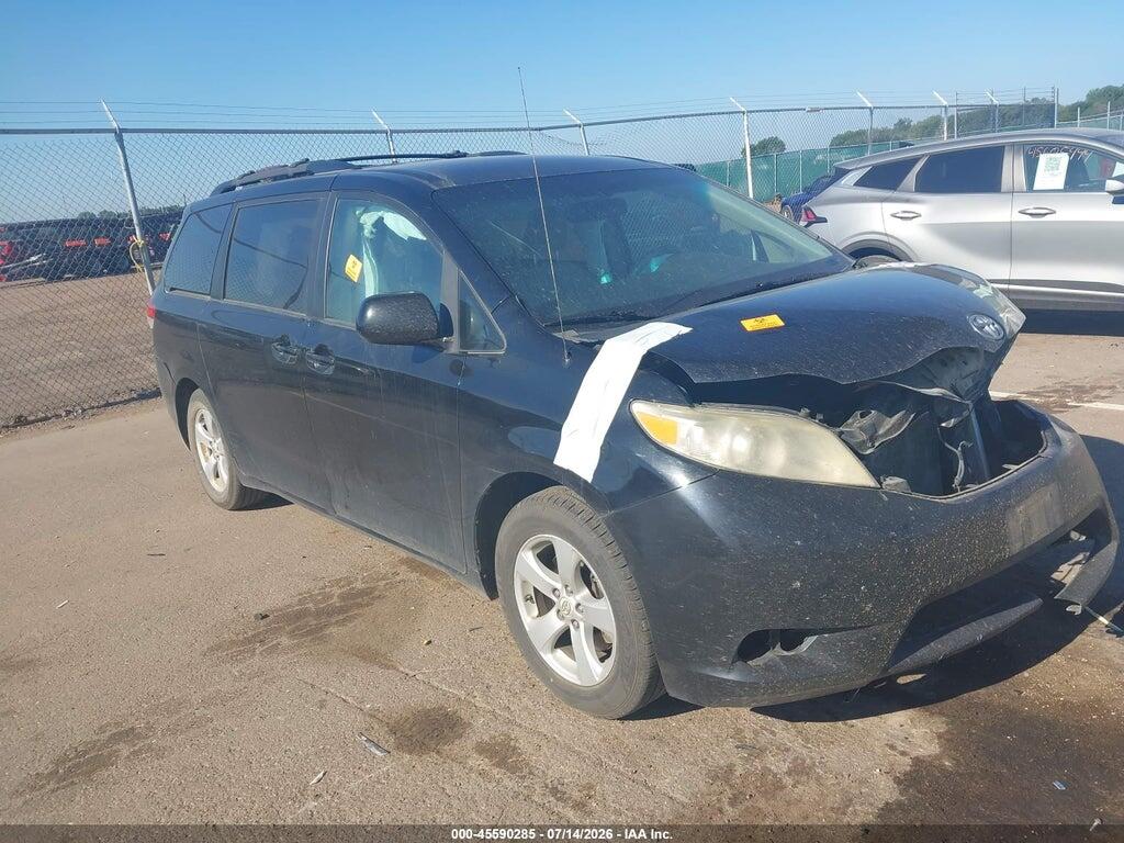 5TDKK3DC8BS079233 2011 TOYOTA SIENNA photo no. 1