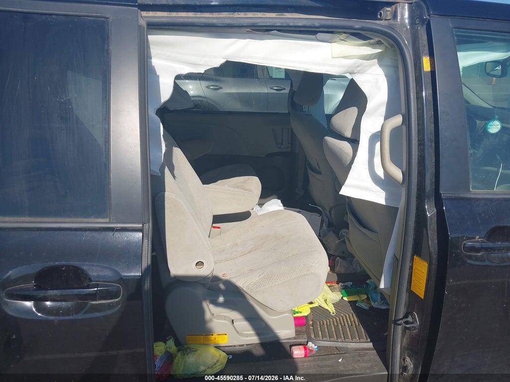 5TDKK3DC8BS079233 2011 TOYOTA SIENNA photo no. 8