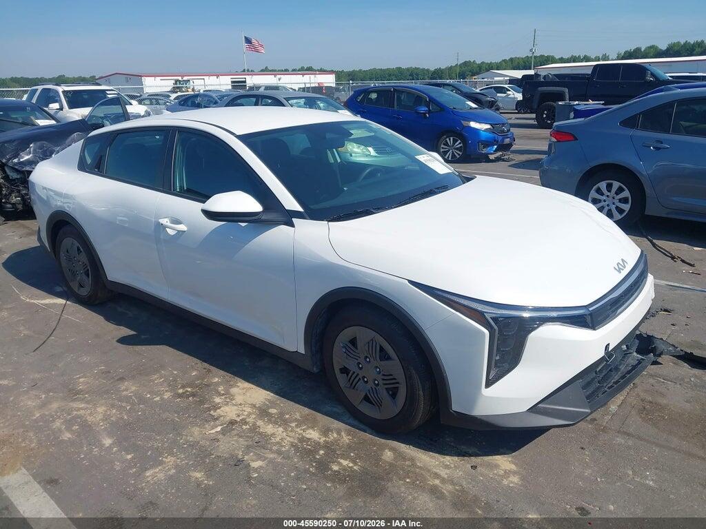 3KPFT4DE1TE296916 2026 KIA K4 photo no. 1