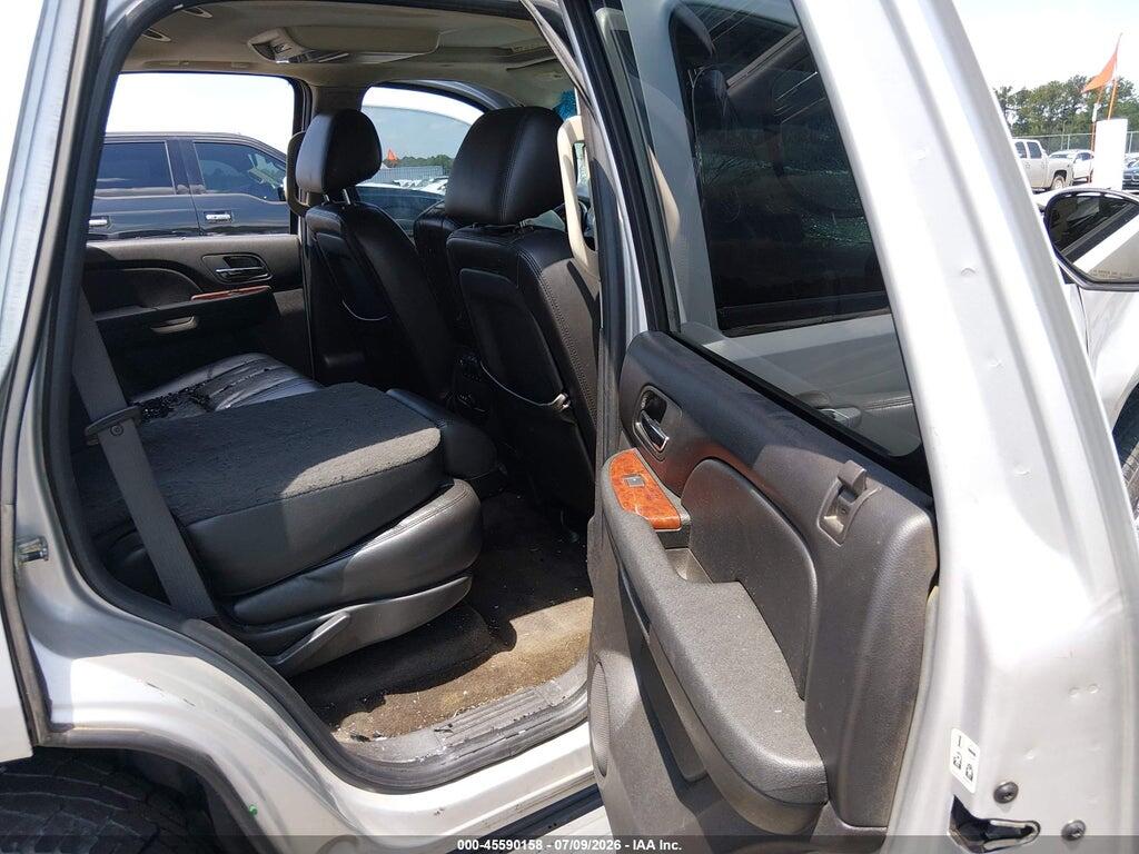 1GNMCBE36AR129856 2010 CHEVROLET TAHOE photo no. 8