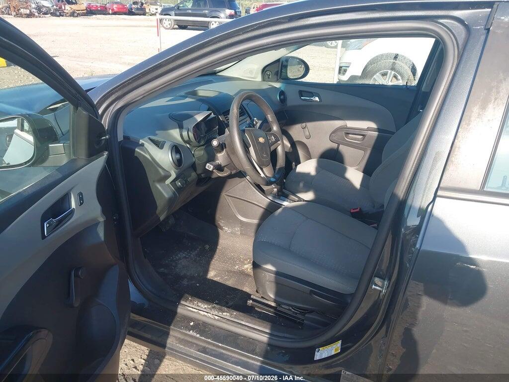 1G1JA6SH8E4172390 2014 CHEVROLET SONIC photo no. 5
