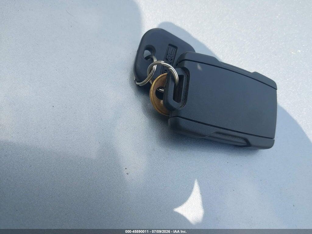 1GT02REG1JZ320008 2018 GMC SIERRA 2500HD photo no. 11