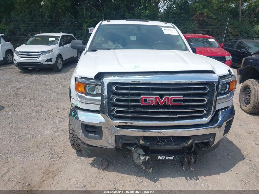 1GT02REG1JZ320008 2018 GMC SIERRA 2500HD photo no. 12