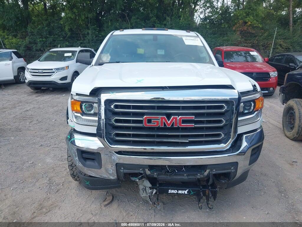 1GT02REG1JZ320008 2018 GMC SIERRA 2500HD photo no. 6