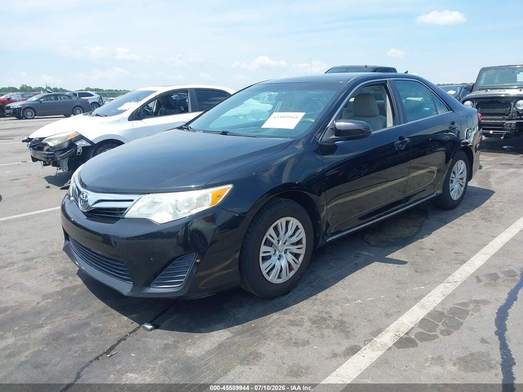 4T1BF1FK3CU557659 2012 TOYOTA CAMRY photo no. 2