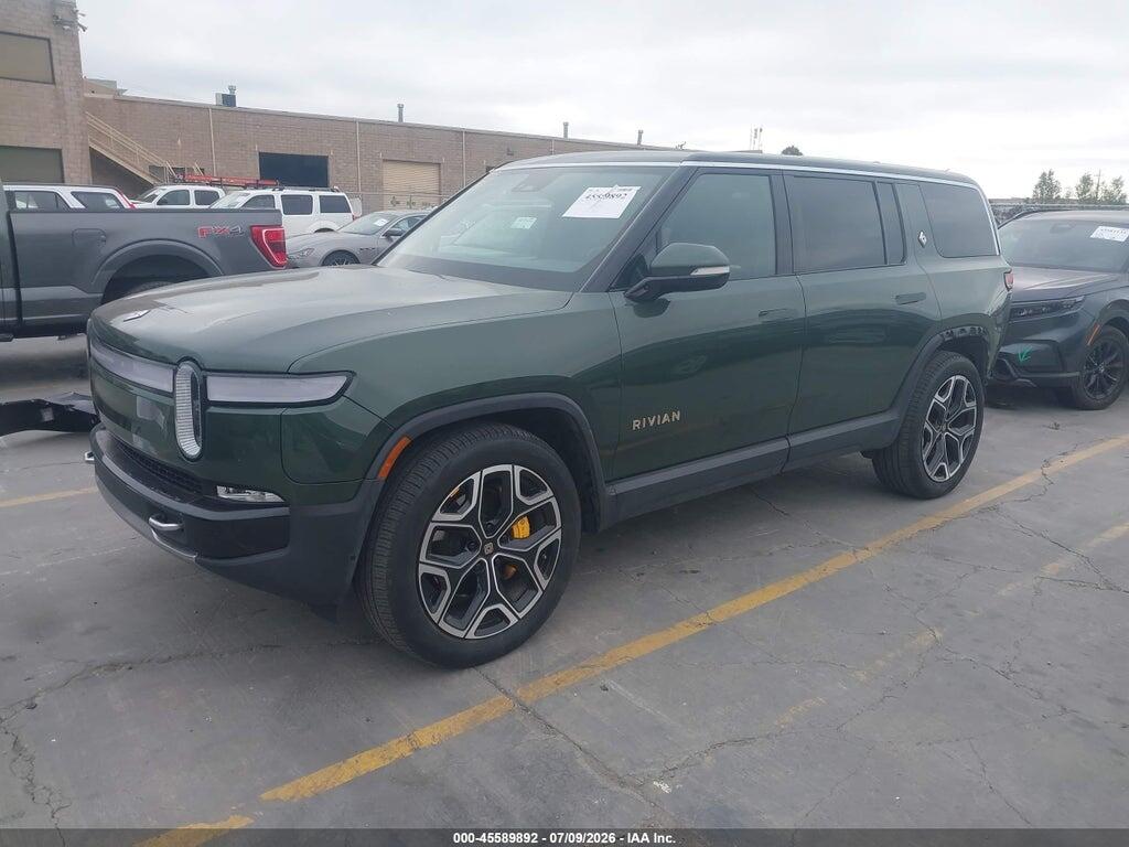 7PDSGABL7NN000825 2022 RIVIAN R1S photo no. 2