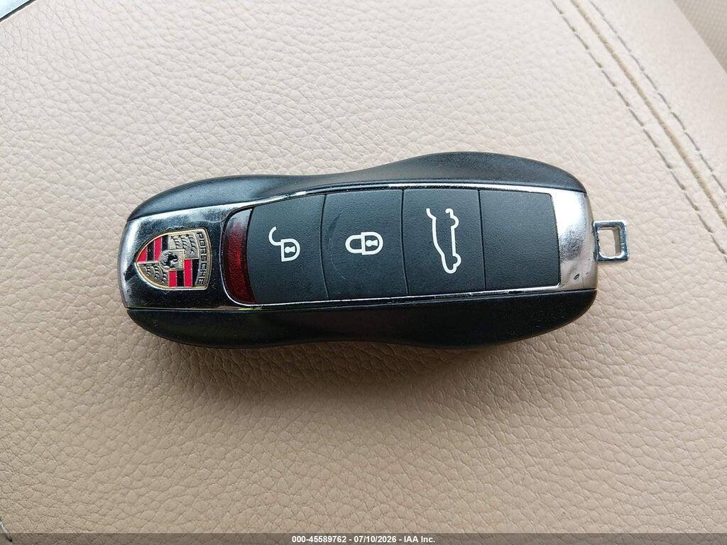 WP1AA2A23HKA81071 2017 PORSCHE CAYENNE photo no. 11