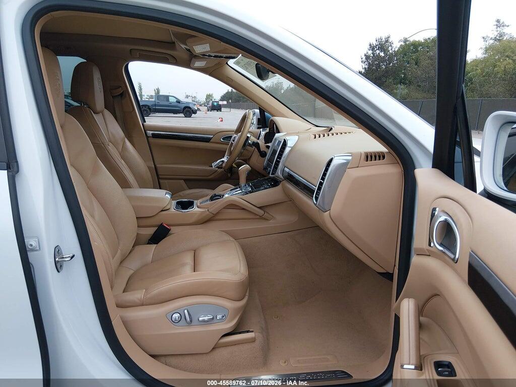 WP1AA2A23HKA81071 2017 PORSCHE CAYENNE photo no. 5