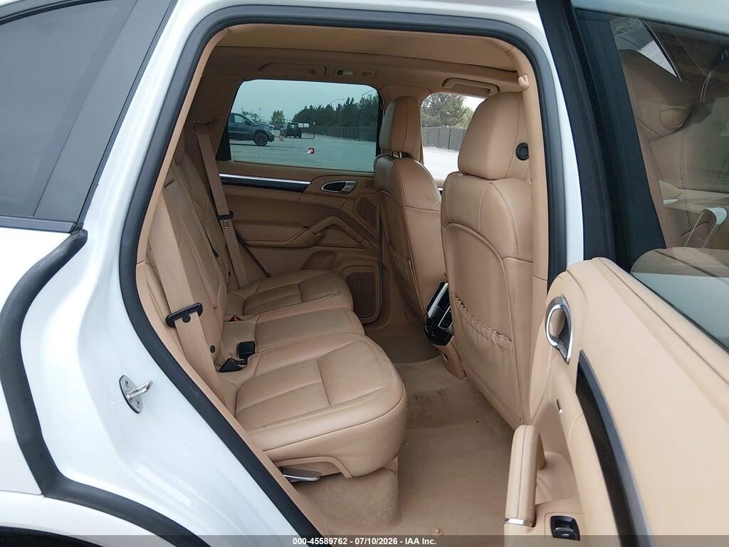 WP1AA2A23HKA81071 2017 PORSCHE CAYENNE photo no. 8