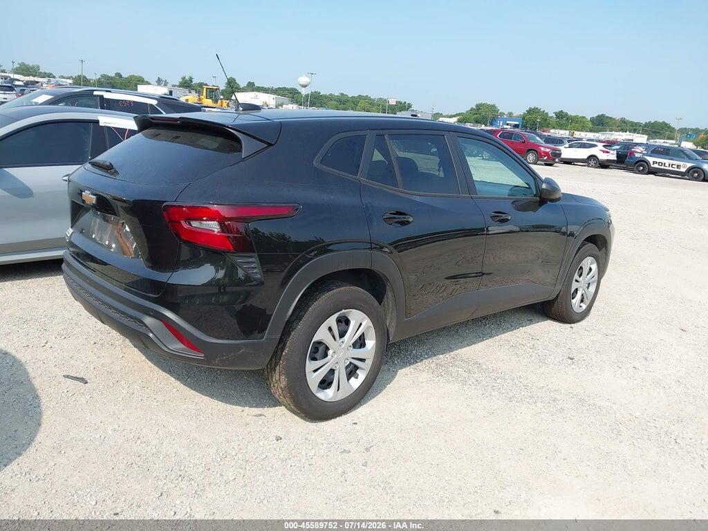 KL77LFEP8TC062857 2026 CHEVROLET TRAX photo no. 4