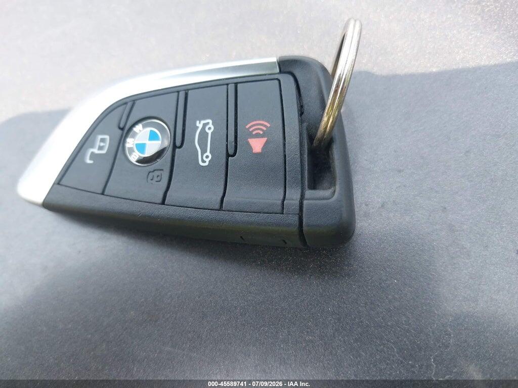 3MW89FF06P8D54069 2023 BMW 330I photo no. 11