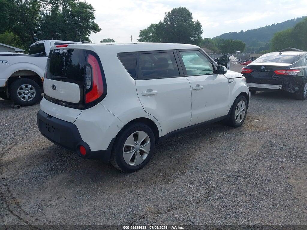KNDJN2A24G7275762 2016 KIA SOUL photo no. 4