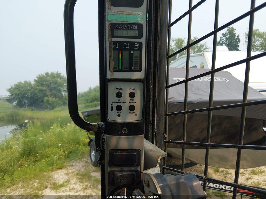 JAF0C232JKM472422 2019 NEW HOLLAND C232 LOADER photo no. 11