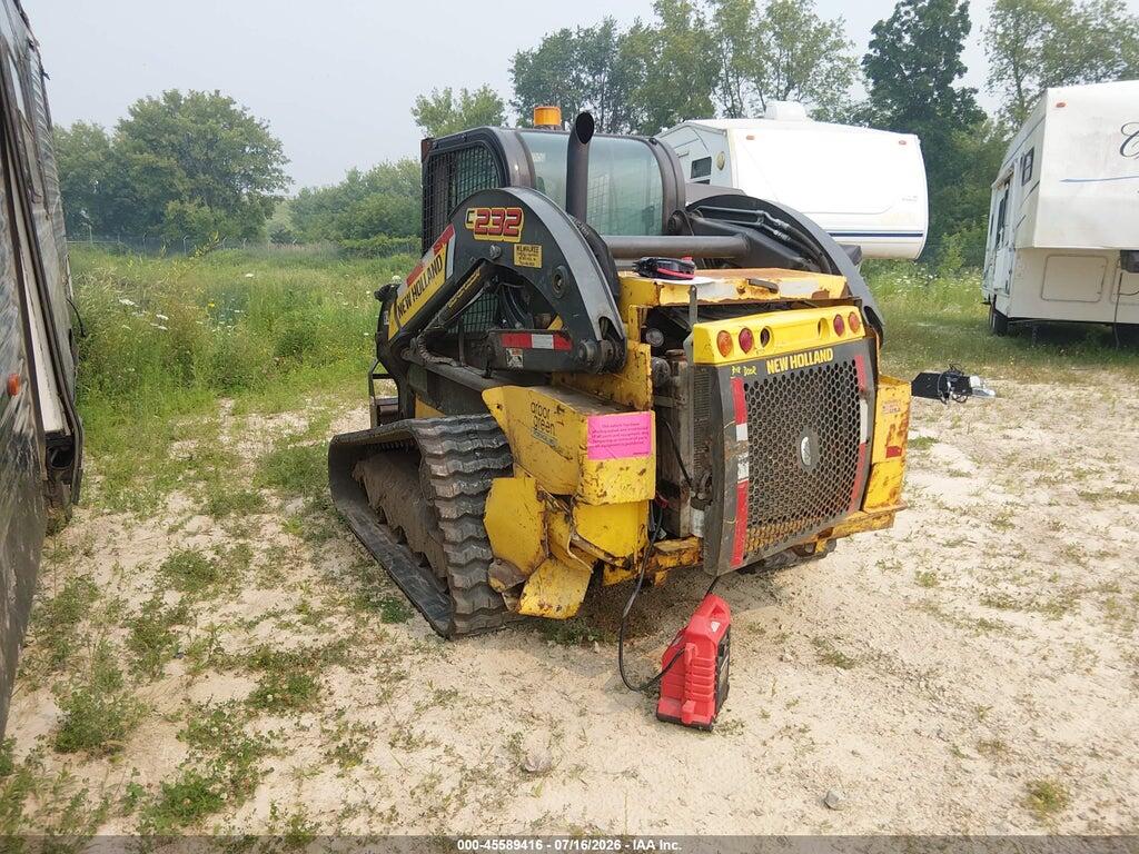 JAF0C232JKM472422 2019 NEW HOLLAND C232 LOADER photo no. 3