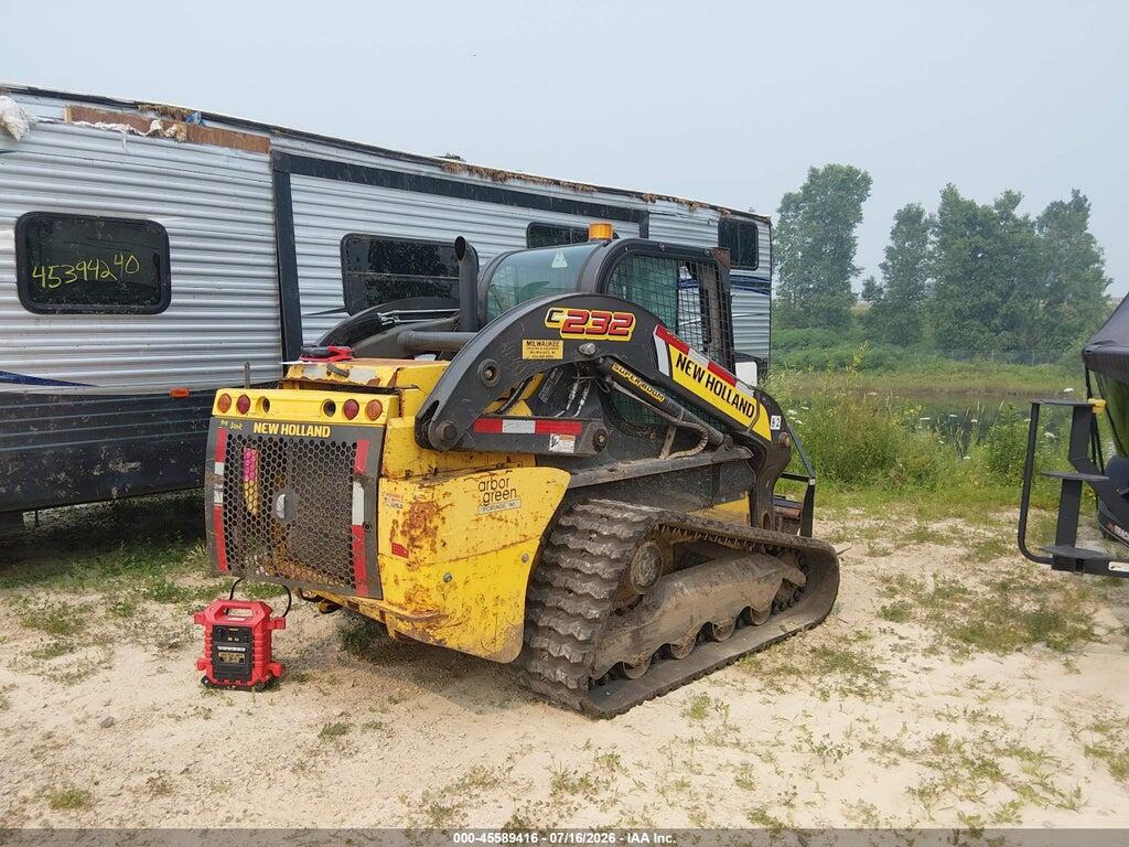 JAF0C232JKM472422 2019 NEW HOLLAND C232 LOADER photo no. 4