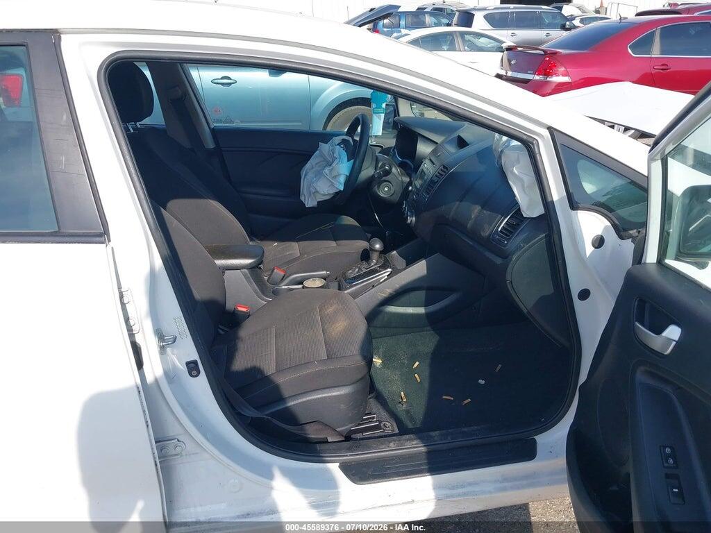 3KPFK4A71HE069242 2017 KIA FORTE photo no. 5