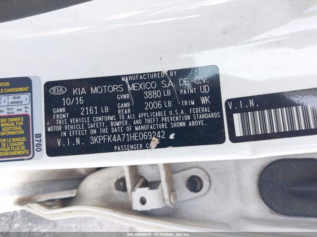 3KPFK4A71HE069242 2017 KIA FORTE photo no. 9