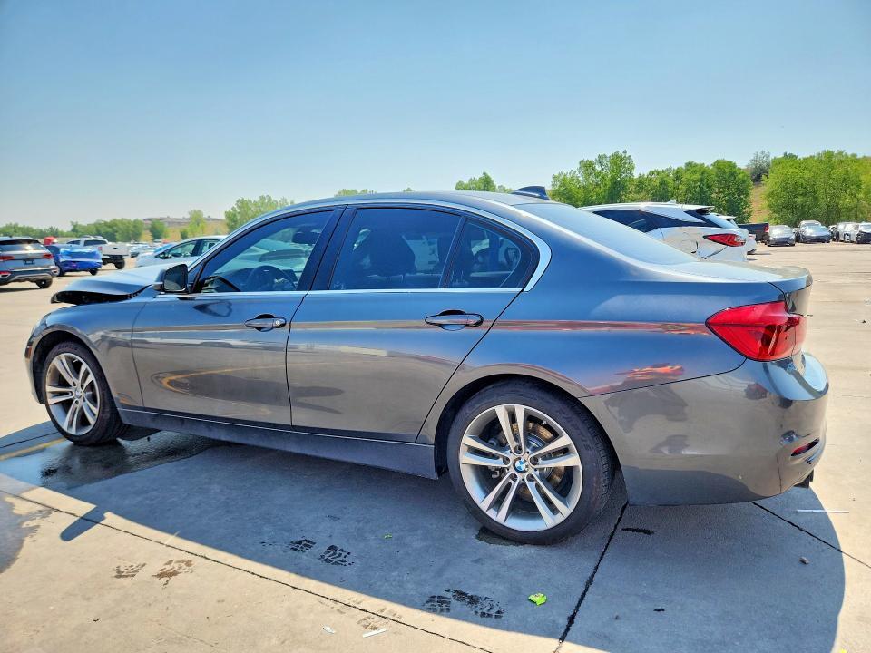 2018 BMW 330 I — Фото 2 из 12