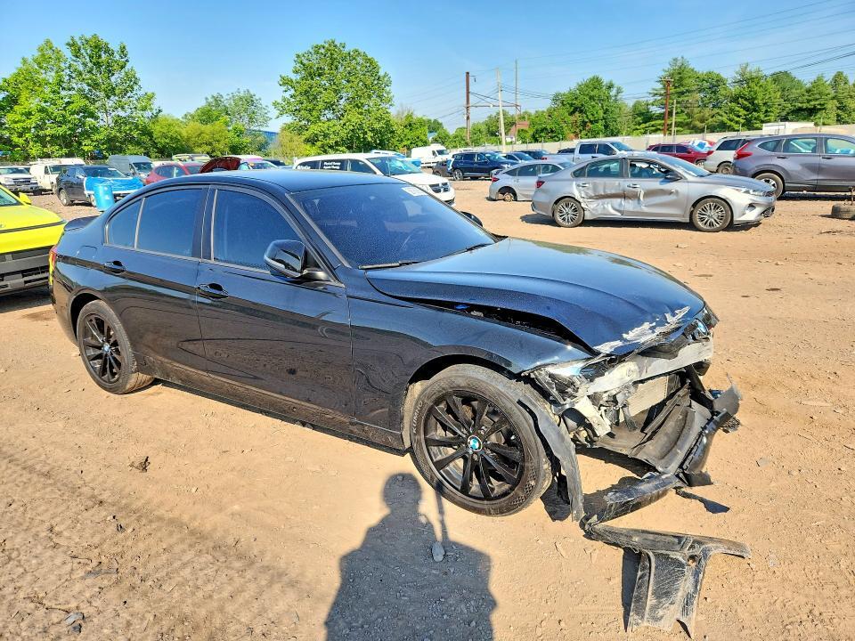 2018 BMW 320 XI — Фото 4 из 12