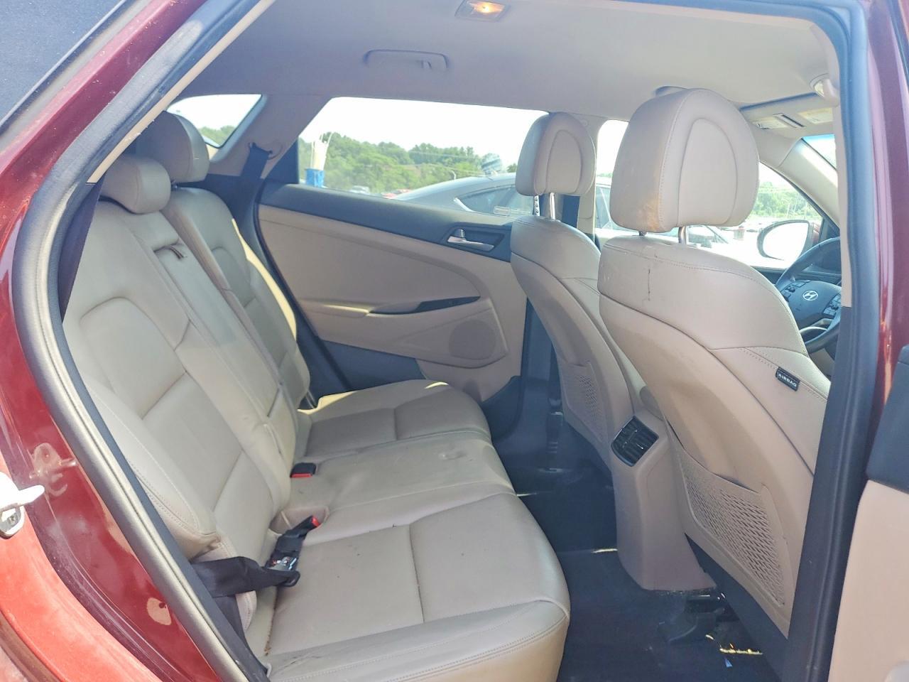KM8J3CA28GU231031 2016 HYUNDAI TUCSON photo no. 11