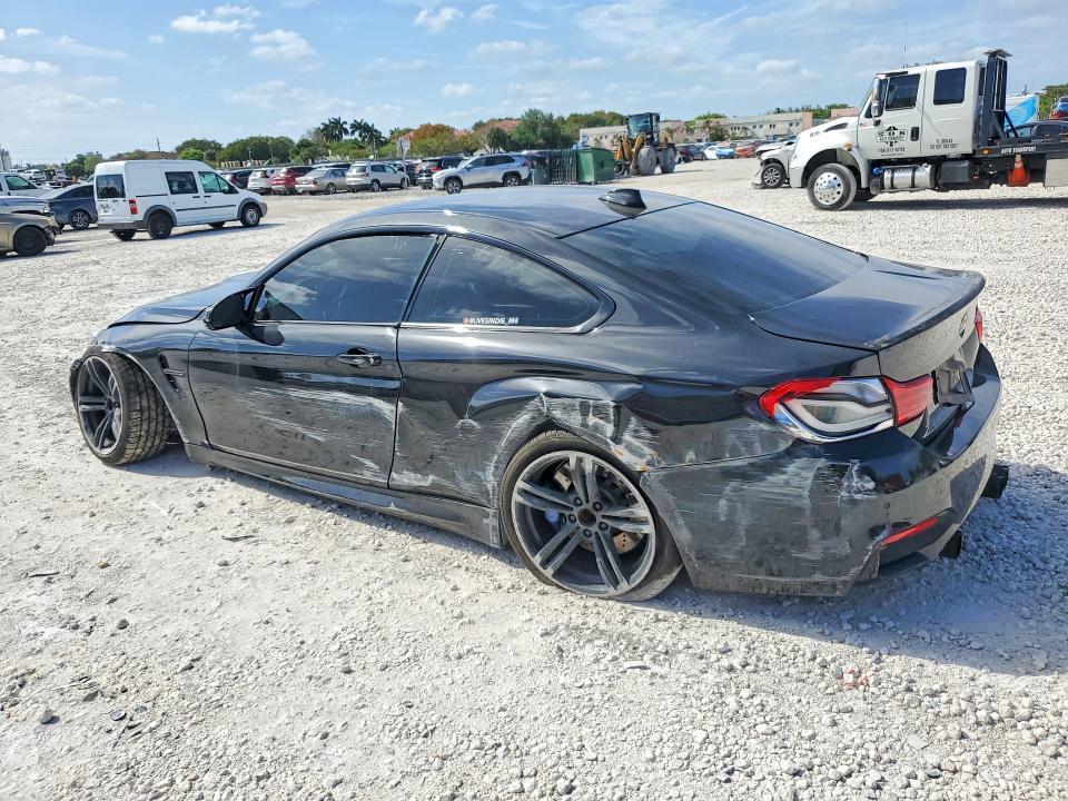 2018 BMW M4 — Фото 2 из 12