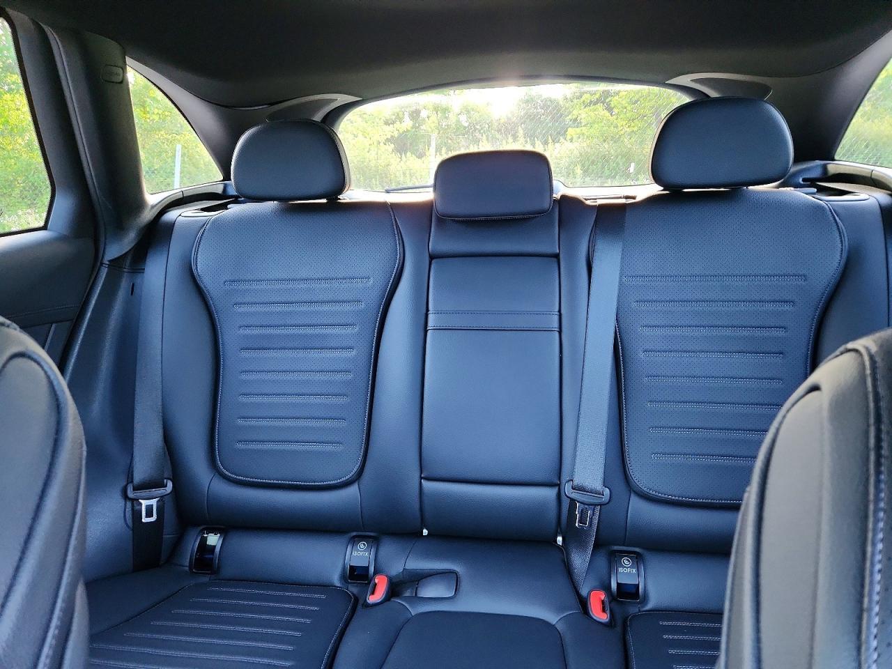2023 MERCEDES-BENZ GLC 300 4MATIC — Фото 10 из 13
