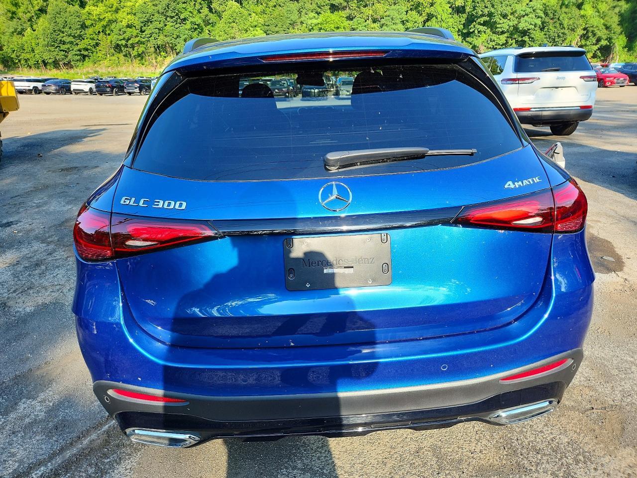 2023 MERCEDES-BENZ GLC 300 4MATIC — Фото 6 из 13