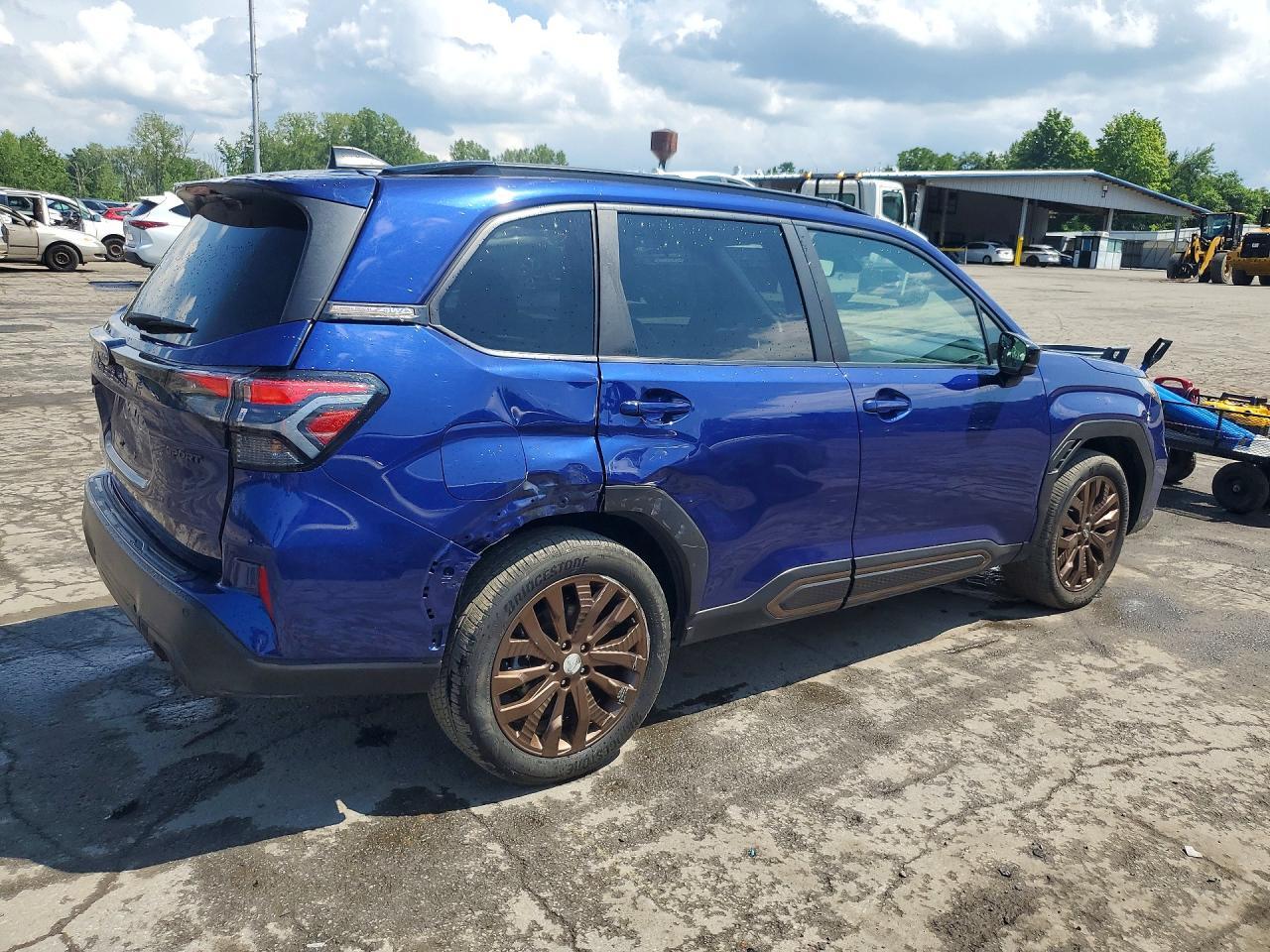 2025 SUBARU FORESTER SPORT — Фото 3 из 13