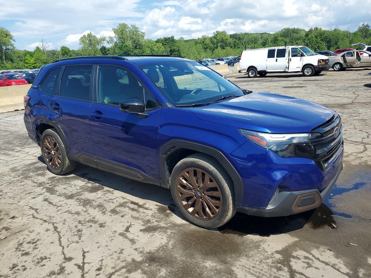 2025 SUBARU FORESTER SPORT — Фото 4 из 13