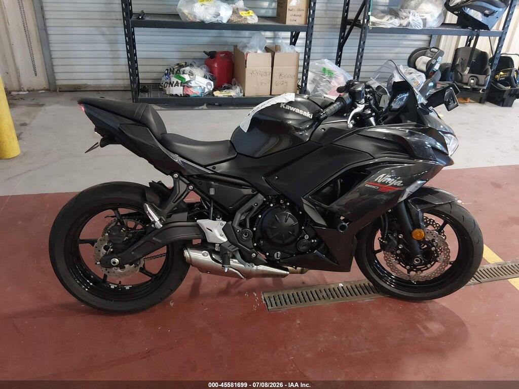 ML5EXER12TDAJ9878 2026 KAWASAKI EX650 photo no. 12