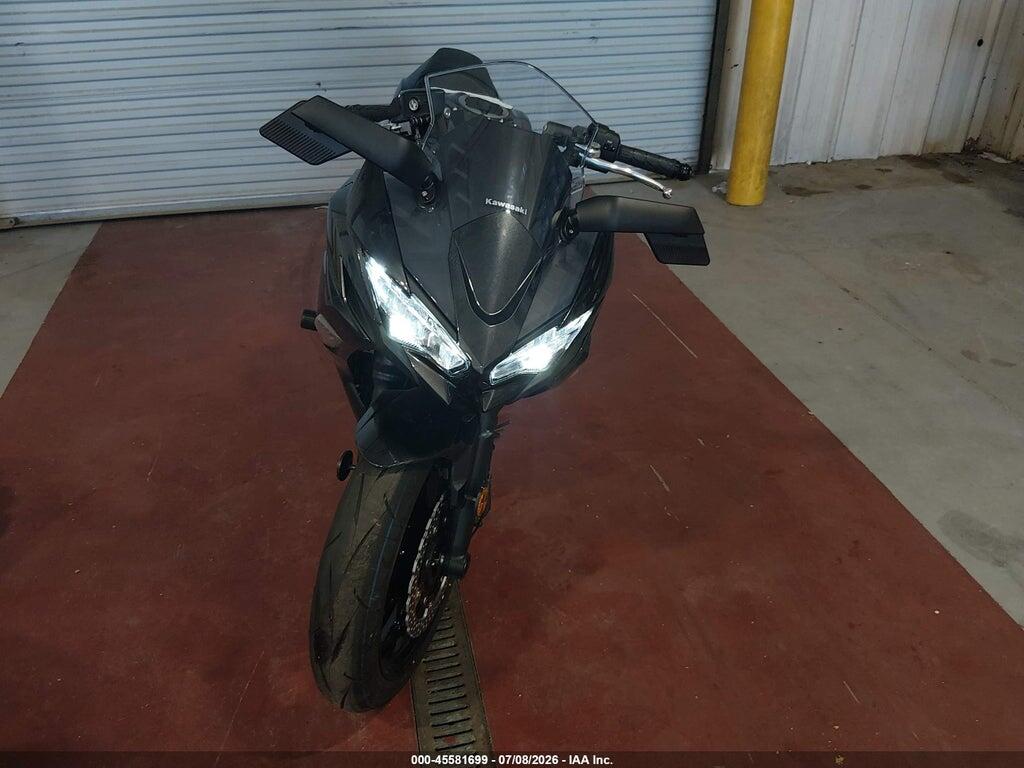 ML5EXER12TDAJ9878 2026 KAWASAKI EX650 photo no. 5