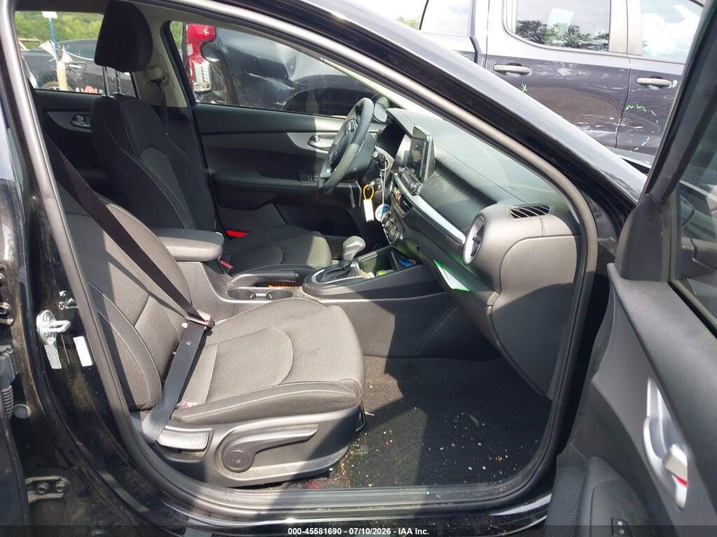 3KPF24AD2RE787521 2024 KIA FORTE photo no. 5