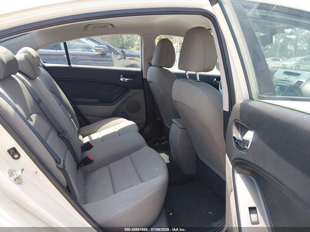 KNAFK4A6XF5409548 2015 KIA FORTE photo no. 8