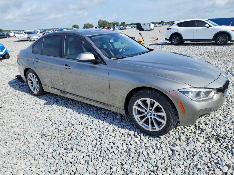 2018 BMW 320 I — Фото 4 из 12