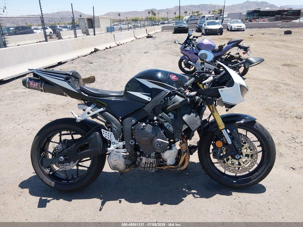 JH2PC40H1HK300074 2017 HONDA CBR600 photo no. 12