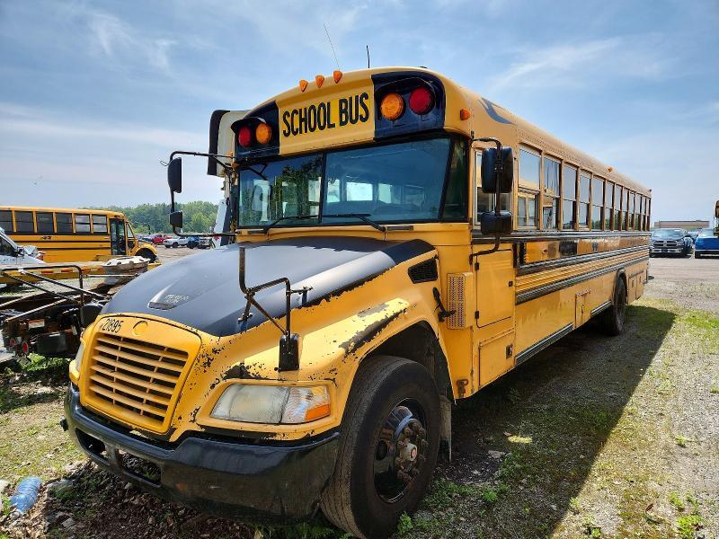 2012 BLUEBIRD VISION - SCHOOL BUS — Фото 2 из 10