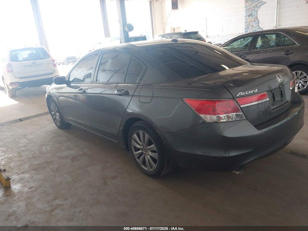 1HGCP3F85BA004387 2011 HONDA ACCORD photo no. 3
