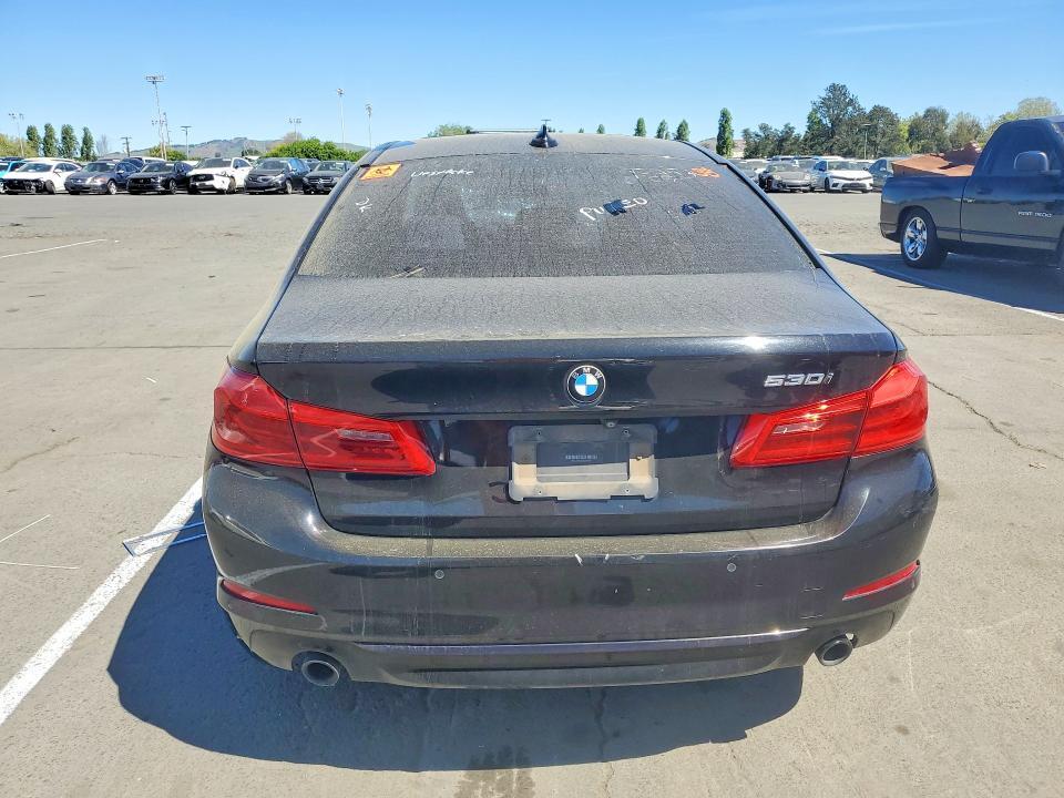 2018 BMW 530 I — Фото 6 из 12