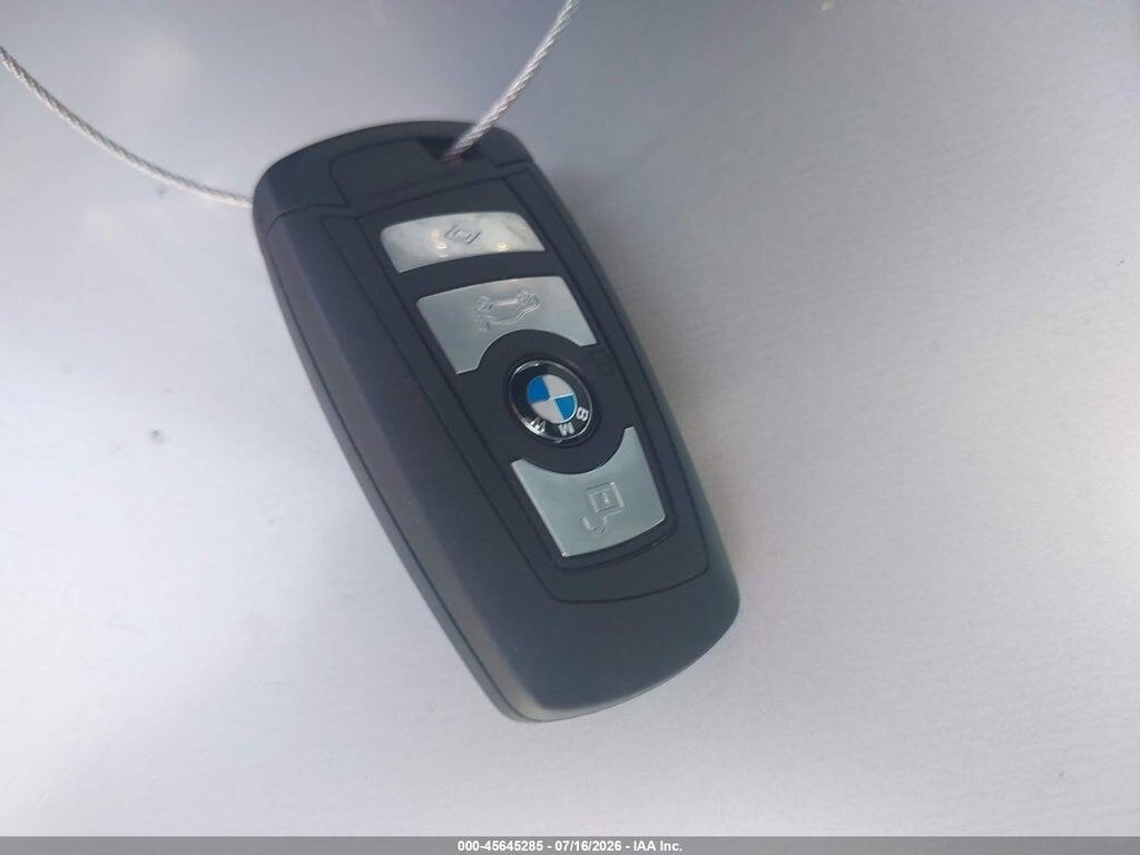 WBAFU9C51BC784679 2011 BMW 550I photo no. 11
