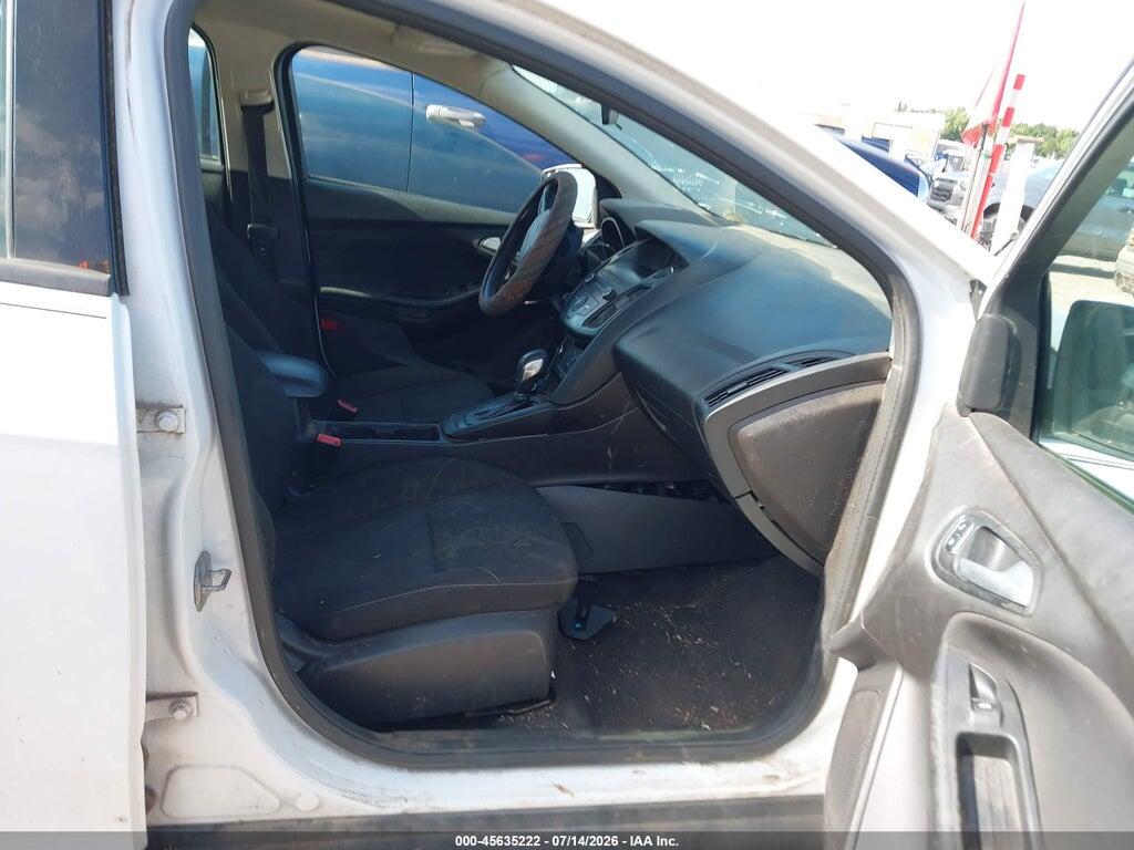 1FADP3K29JL224726 2018 FORD FOCUS photo no. 5