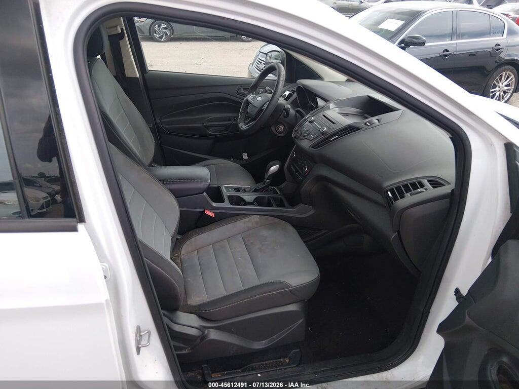 1FMCU0F79HUE07868 2017 FORD ESCAPE photo no. 5